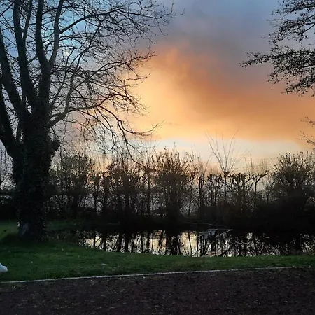 Дом отдыха Etang De La Bibardiere Allonnes (Maine-et-Loire)